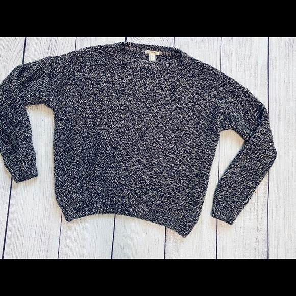 Black and cream knit sweatshirt - Picture 1 of 4